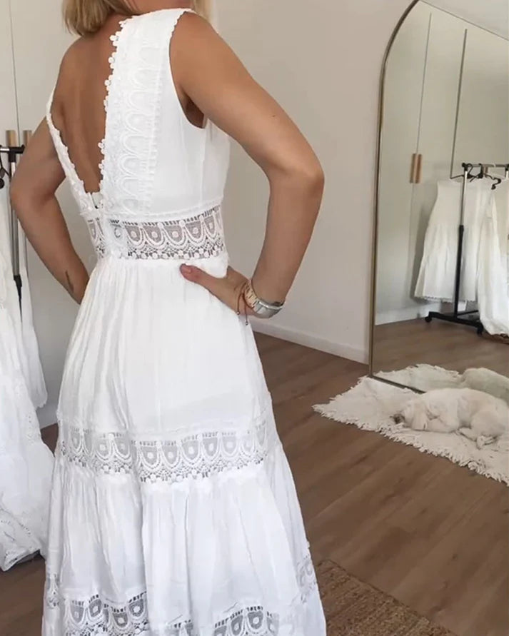 lara | Spitzenkleid mit V-Ausschnitt