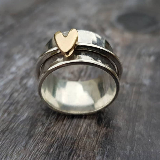 Elodie | Feiner Ring mit Herz-Detail