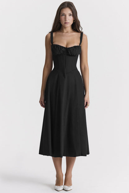 Heidi - Geschnittenes Trägerkleid für Damen mit französischem Flair und verführerischem Hüftschlitz"