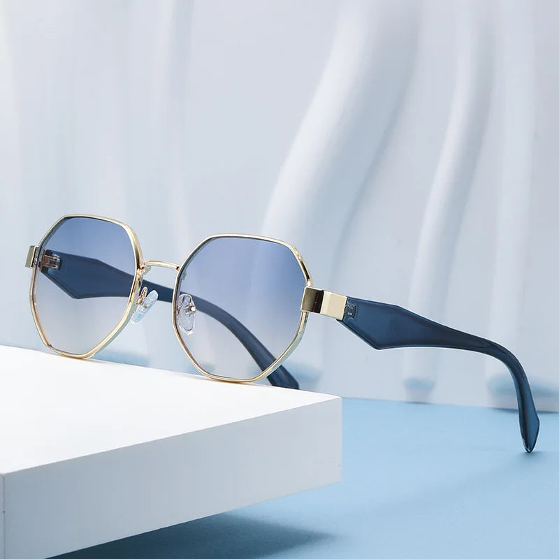 Liora | Polygonale Retro Sonnenbrille – Metallrahmen