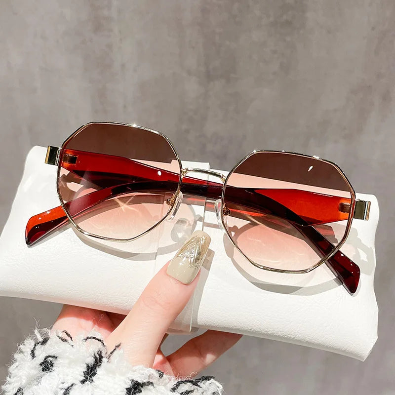 Liora | Polygonale Retro Sonnenbrille – Metallrahmen