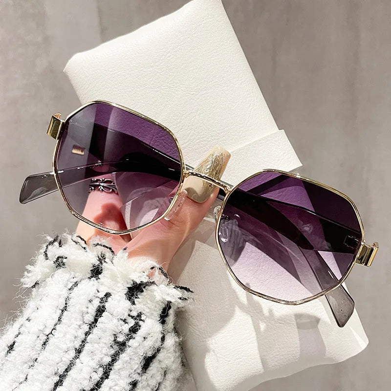 Liora | Polygonale Retro Sonnenbrille – Metallrahmen