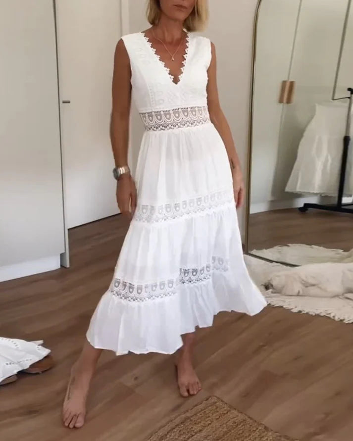 lara | Spitzenkleid mit V-Ausschnitt
