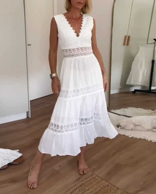 lara | Spitzenkleid mit V-Ausschnitt